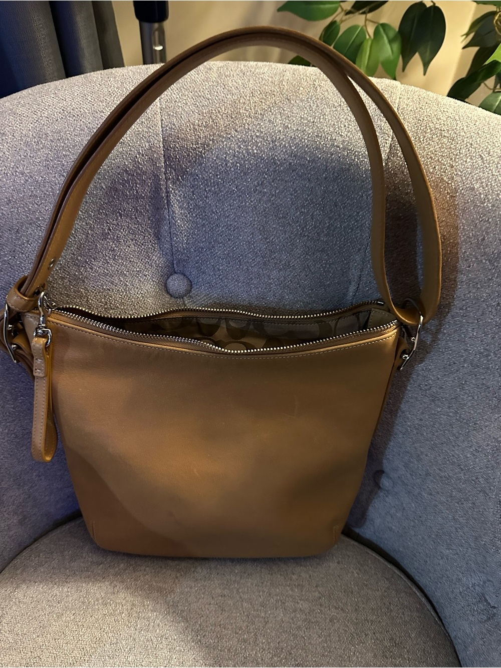 Coach Legacy Slim Duffle 9326 in Camel with silver hardware